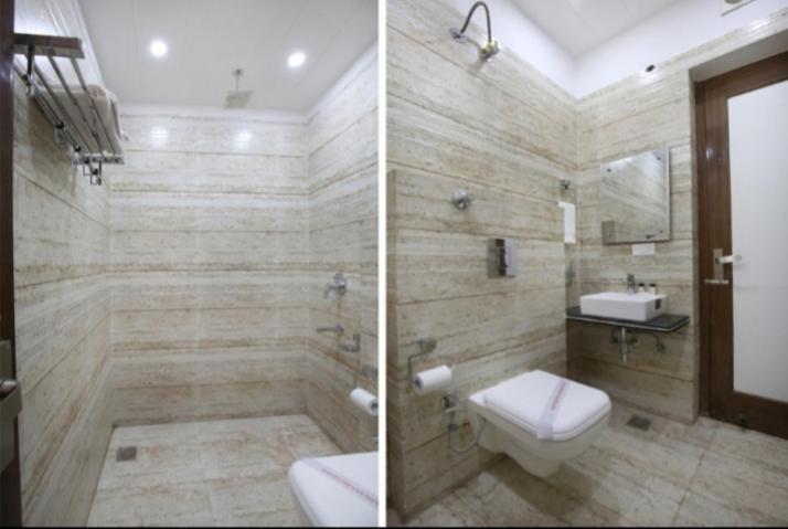 Hotel Silver Palm Zirakpur Exterior photo